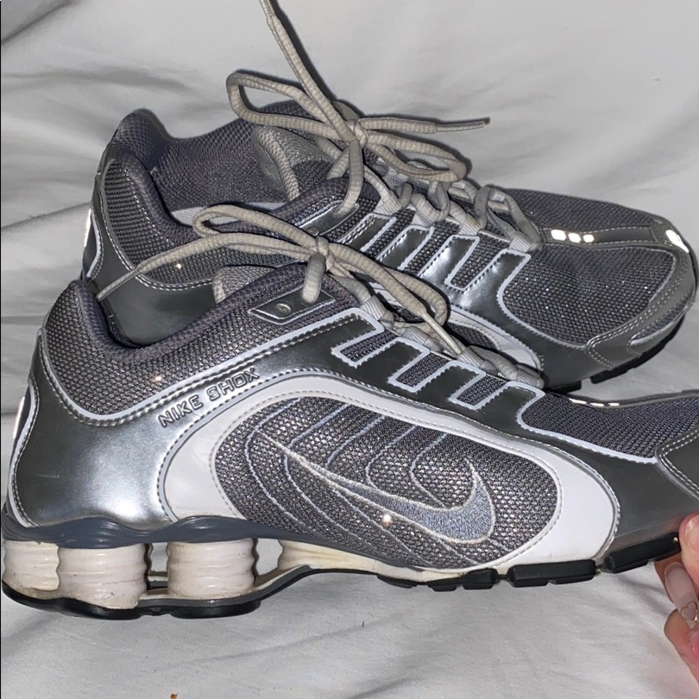 Shoes - Picture 2 of 3